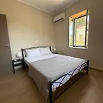 Billy's Luxury